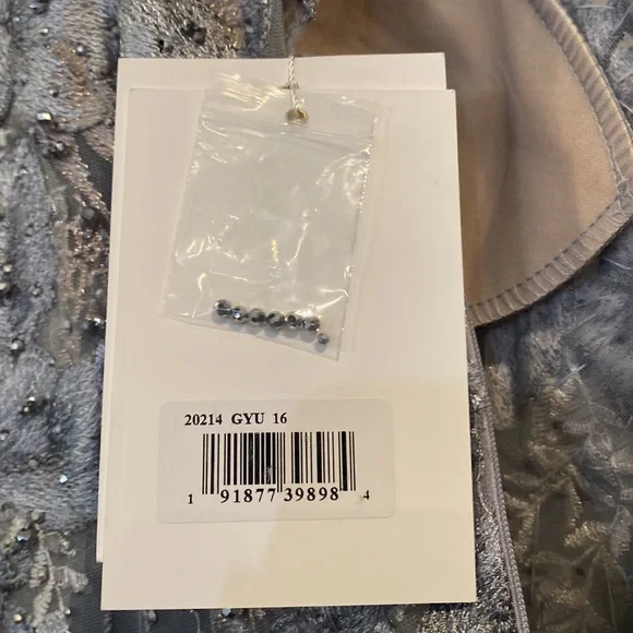 Mac Duggal Long Sleeve Beaded Appliqué Gown [Size: 16] Style #20214 - Picture 16 of 16